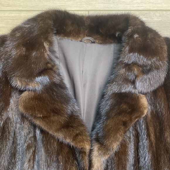 Genuine Mahogany Mink Full Length Coat - Picture 4 of 17